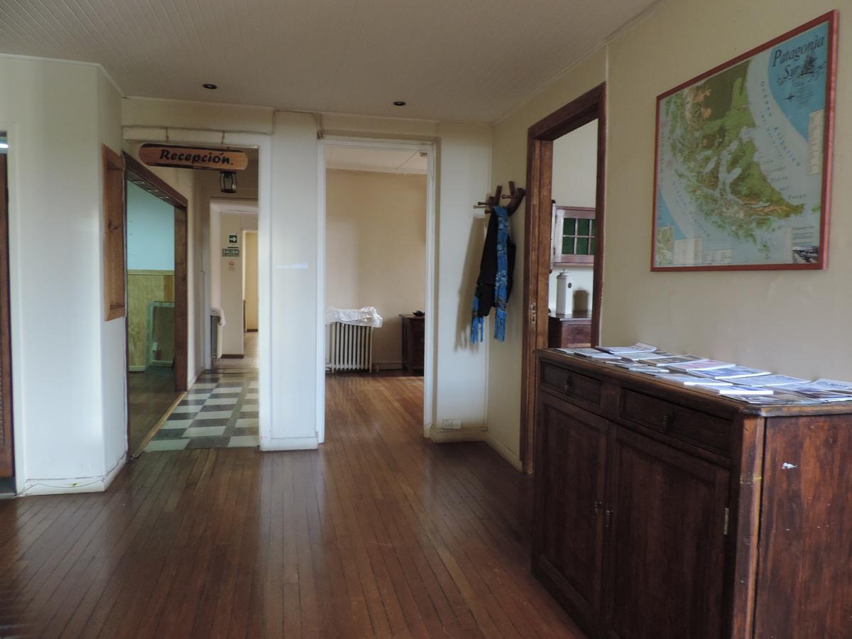 Hostal Oro Fueguino Punta Arenas Exterior photo