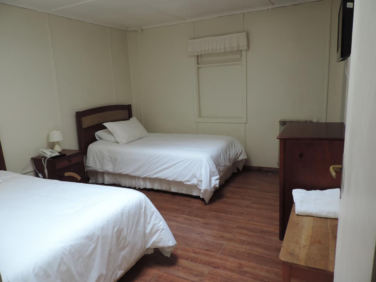 Hostal Oro Fueguino Punta Arenas Exterior photo