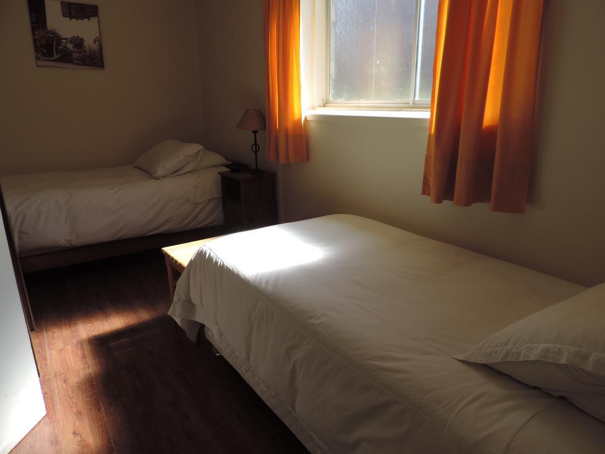 Hostal Oro Fueguino Punta Arenas Exterior photo