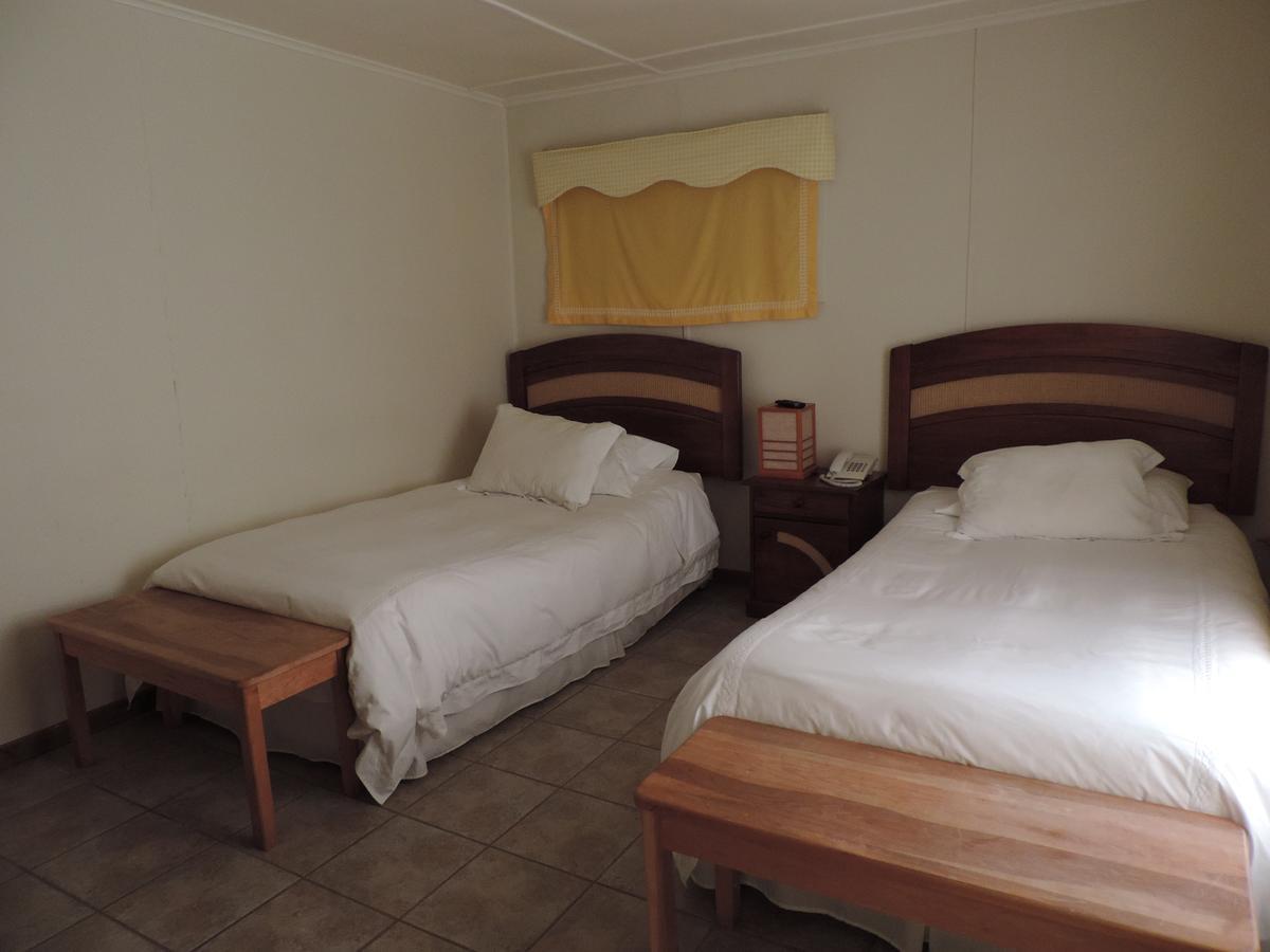 Hostal Oro Fueguino Punta Arenas Exterior photo