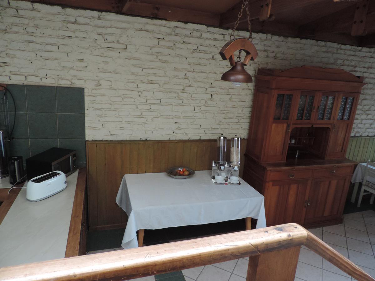 Hostal Oro Fueguino Punta Arenas Exterior photo